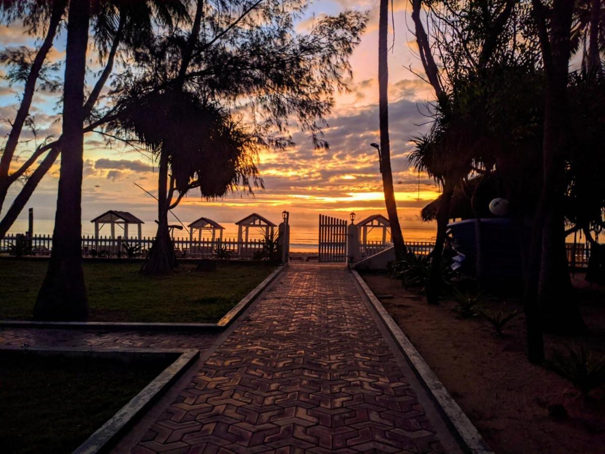 Blue Sand Beach Resort Trincomalee Εξωτερικό φωτογραφία