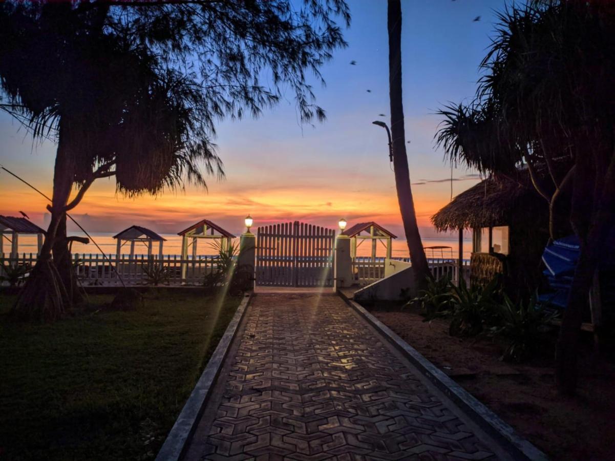 Blue Sand Beach Resort Trincomalee Εξωτερικό φωτογραφία